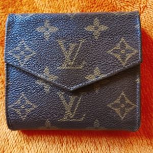 Vintage Louis Vuitton Elise wallet
